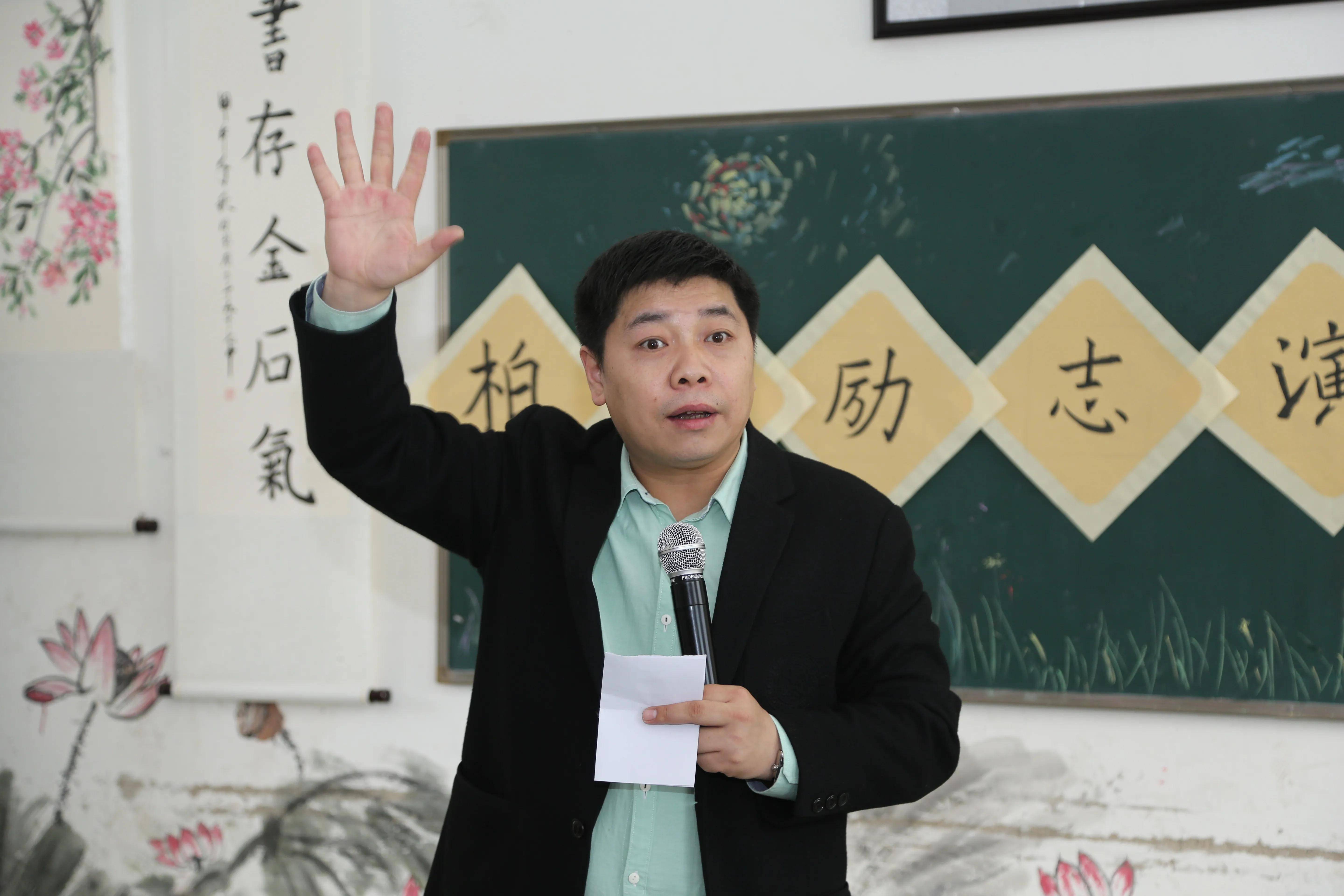 练柏君老师飞赴97城演讲的人生小故事九游会J9从长春出发全国：私人演讲教(图4)